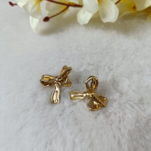 Chunky Bow Stud Earring